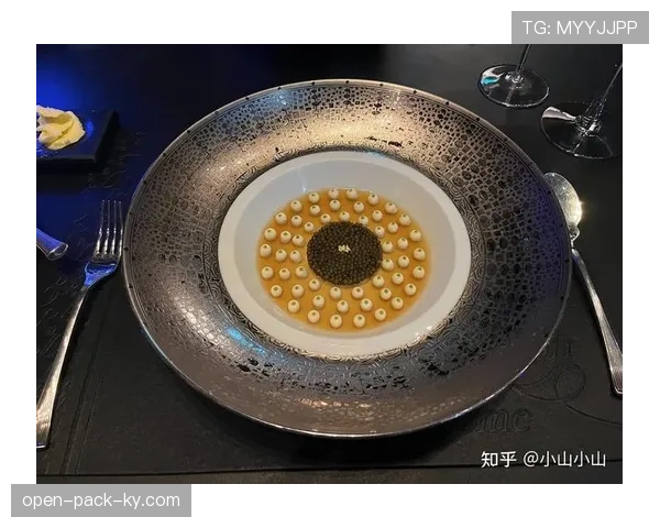 李诗沣训练完直接去吃米其林三星，这自律和享受也太割裂了